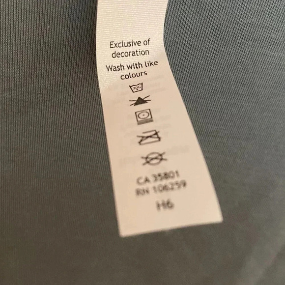 LULULEMON sz 4 long sleeve light dusty blue raw edge athletic shirt like new - Picture 3 of 6